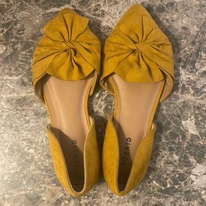 Torrid 9 Wide Shoes Flats Slip On Bow